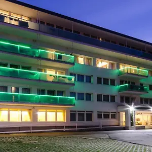 hotel-aurum-family.hotels-hajduszoboszlo-hungary.com/